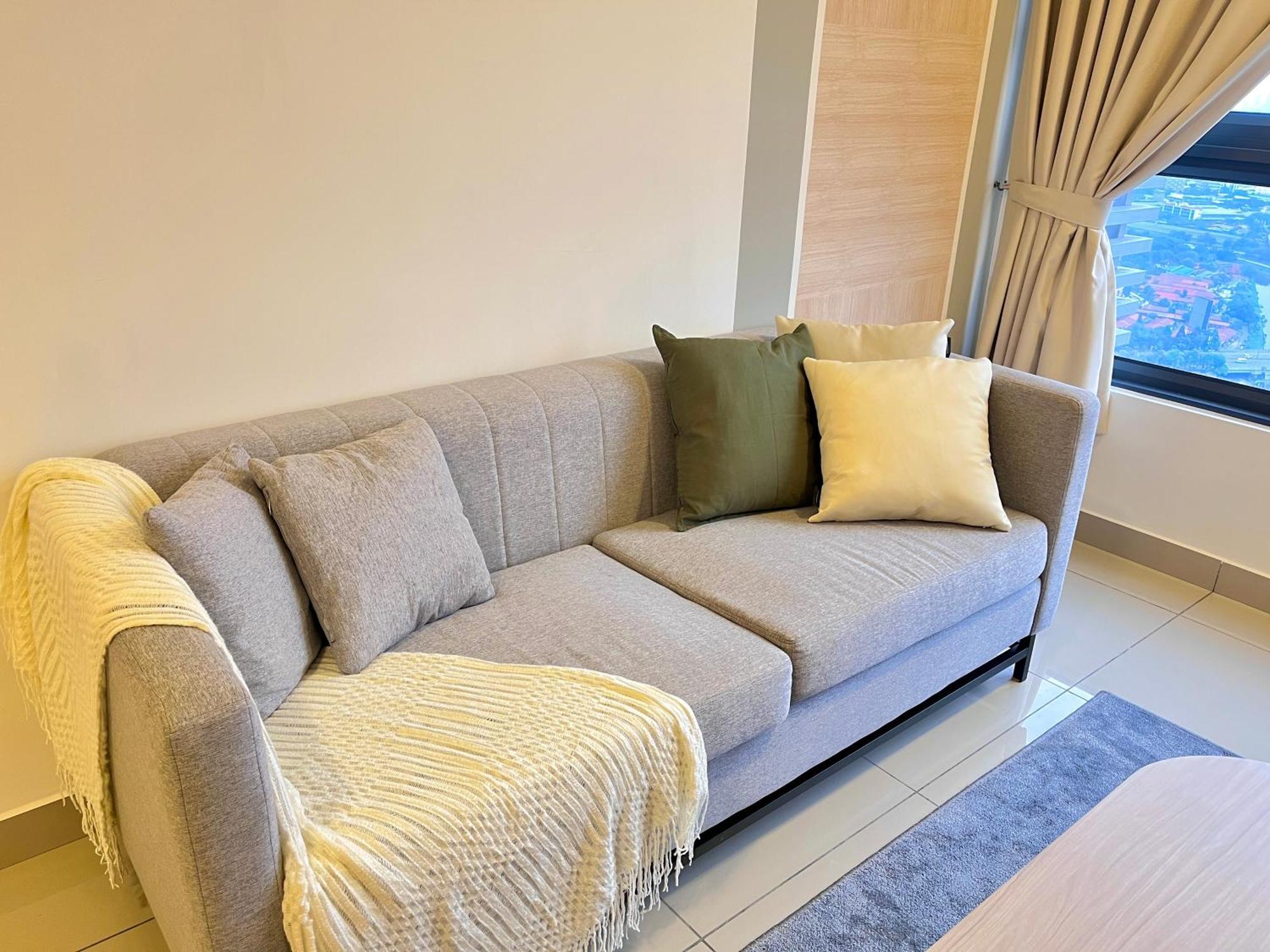 Green Park Olympic Pool Double Story Gym Mrt Lrt Apartment *