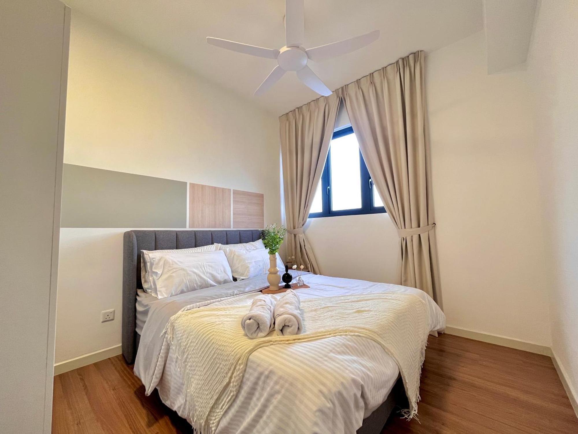 Green Park Olympic Pool Double Story Gym Mrt Lrt Apartment